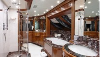 BEVERLY - Master Ensuite